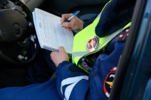 Штраф за вождение и управление транспортным средством без водительских прав