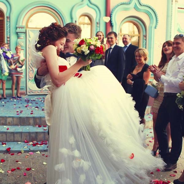 Регистрация брака без торжественной церемонии: особенности и отличия от торжественной регистрации