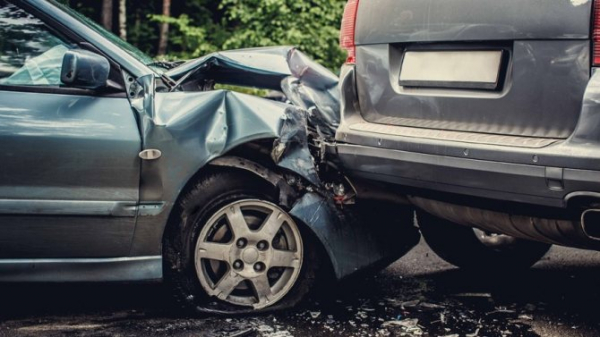 Что будет с водителем, если он попал в аварию без прав и страховки?