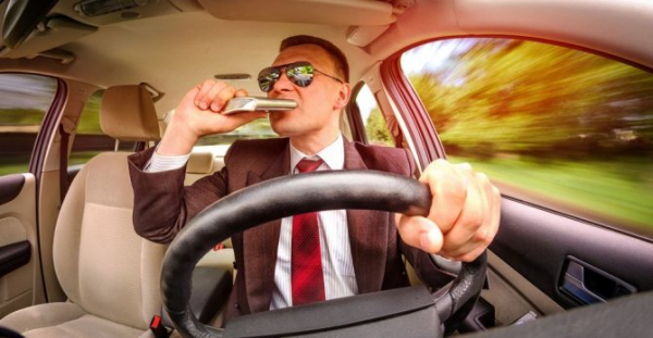 Как анонимно сообщить в ГИБДД о пьяном водителе?
