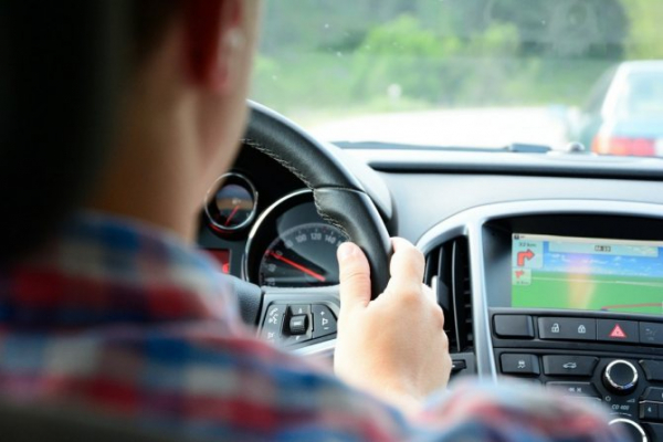 Какое зрение разрешено во время вождения: будут ли штрафовать за управление транспортным средством без очков?