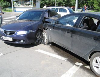 ДТП: Сбил припаркованную машину - кто виноват и как доказать?