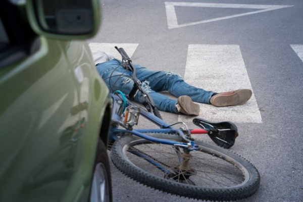 Кто виноват в ДТП с велосипедистом на дороге или зеброй