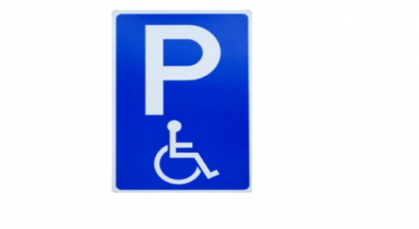 Парковка для инвалидов: причины эвакуировать свой автомобиль с парковки для инвалидов в 2020 году