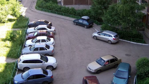 Можно ли парковаться на встречной полосе против встречного движения