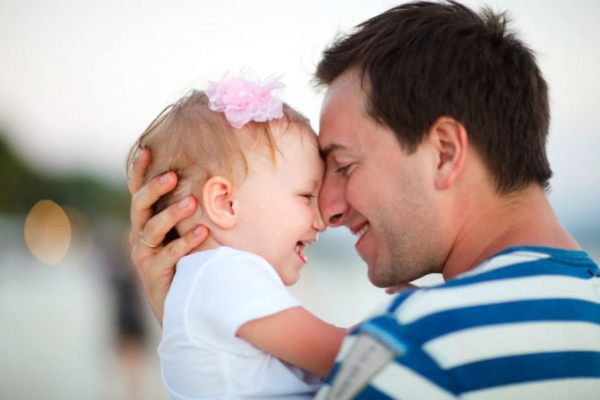 Как оставить ребенка на разведенного отца: советы юриста