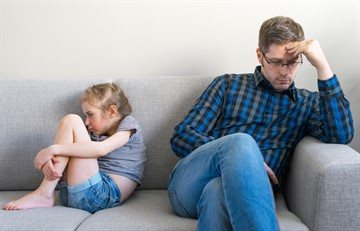 отказаться от приемного ребенка после развода возможно