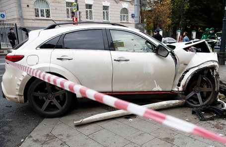 Эльмин Гулиев, сбивший пешеходов на Остоженке, пока не избрал меру пресечения