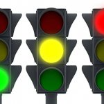 Мигающий зеленый сигнал светофора: можно ли ездить и когда за это могут оштрафовать?