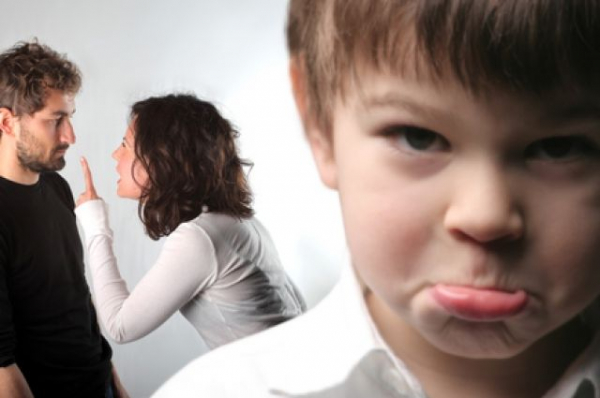 Психология и влияние развода: как дети справляются с разлучением родителей?