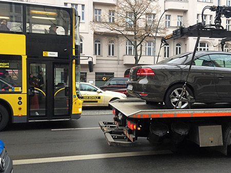 В Екатеринбурге изменился порядок эвакуации автомобилей нарушителей комментарий юриста