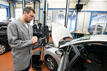 Автотехническая экспертиза при ДТП - ответы на вопросы