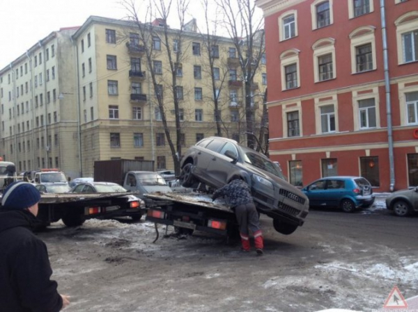 Что делать, если автомобиль (автомобиль) повредили при эвакуации в России в 2020 году